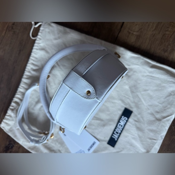 JACQUEMUS-AUTHENTIC Imported (NWT) White Leather La Boîte à Gateaux Hand Bag - Picture 9 of 16